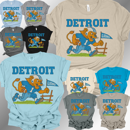 Detroit Football - Vintage Mascot with Flag Tee